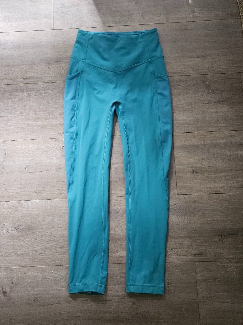 Turquoise Lululemon leggings - Size 4